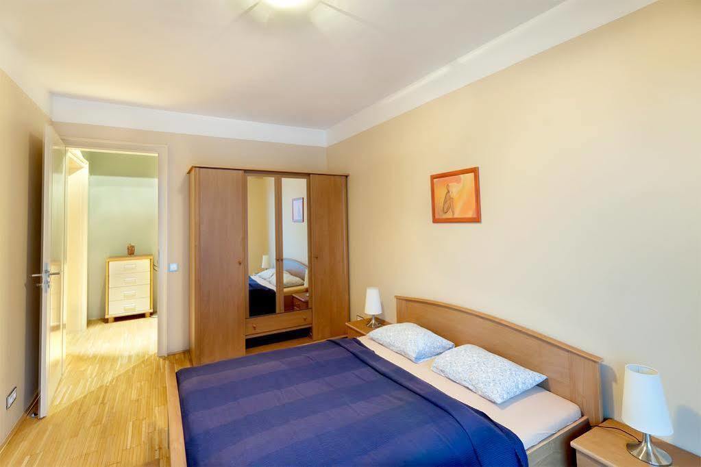 Luxury Apartment River Diamond Residence Prag Exterior foto
