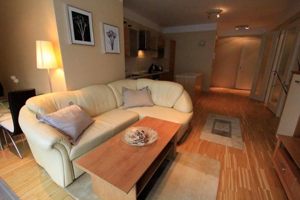 Luxury Apartment River Diamond Residence Prag Exterior foto
