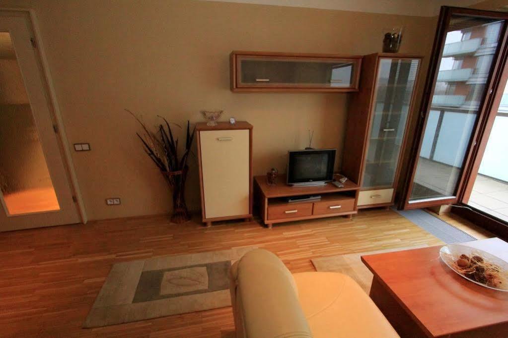 Luxury Apartment River Diamond Residence Prag Exterior foto