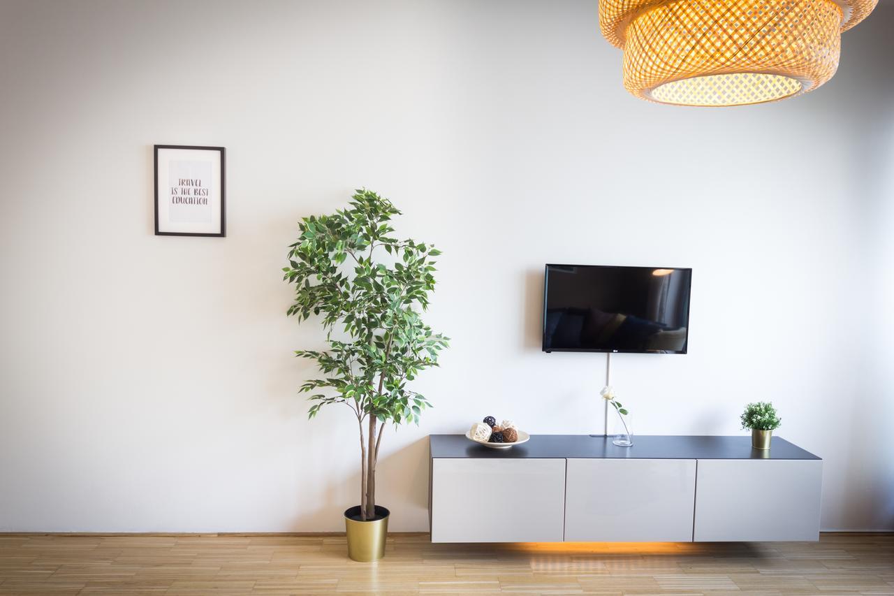 Luxury Apartment River Diamond Residence Prag Exterior foto