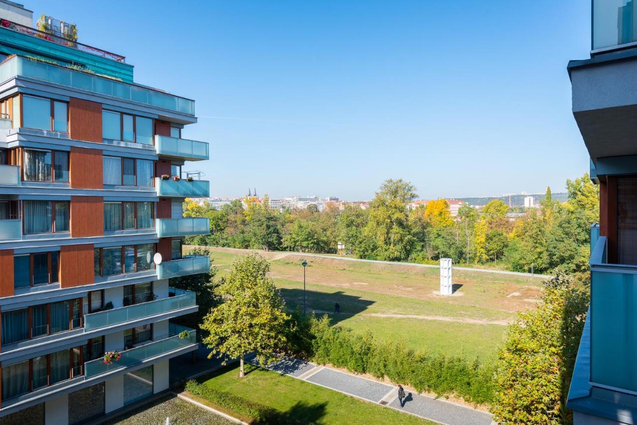 Luxury Apartment River Diamond Residence Prag Exterior foto
