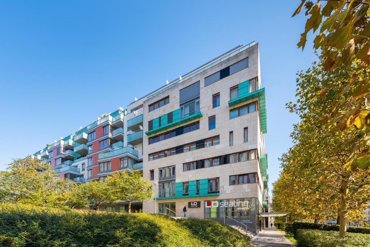 Luxury Apartment River Diamond Residence Prag Exterior foto