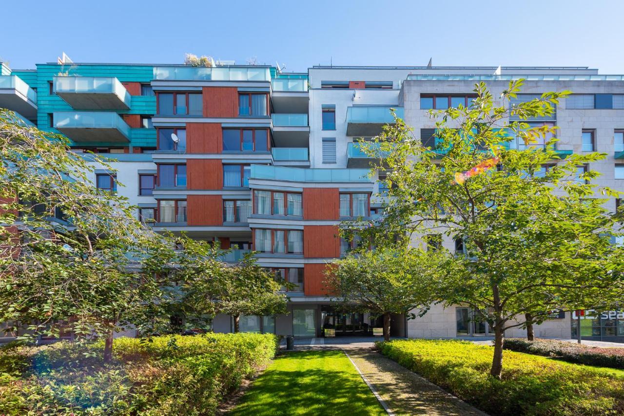 Luxury Apartment River Diamond Residence Prag Exterior foto